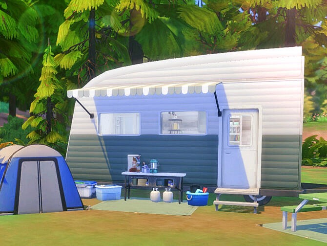 Family Camping by Summerr Plays at TSR